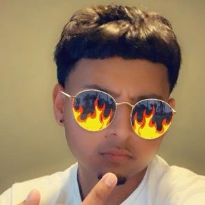 Meet your Posher, Roberto